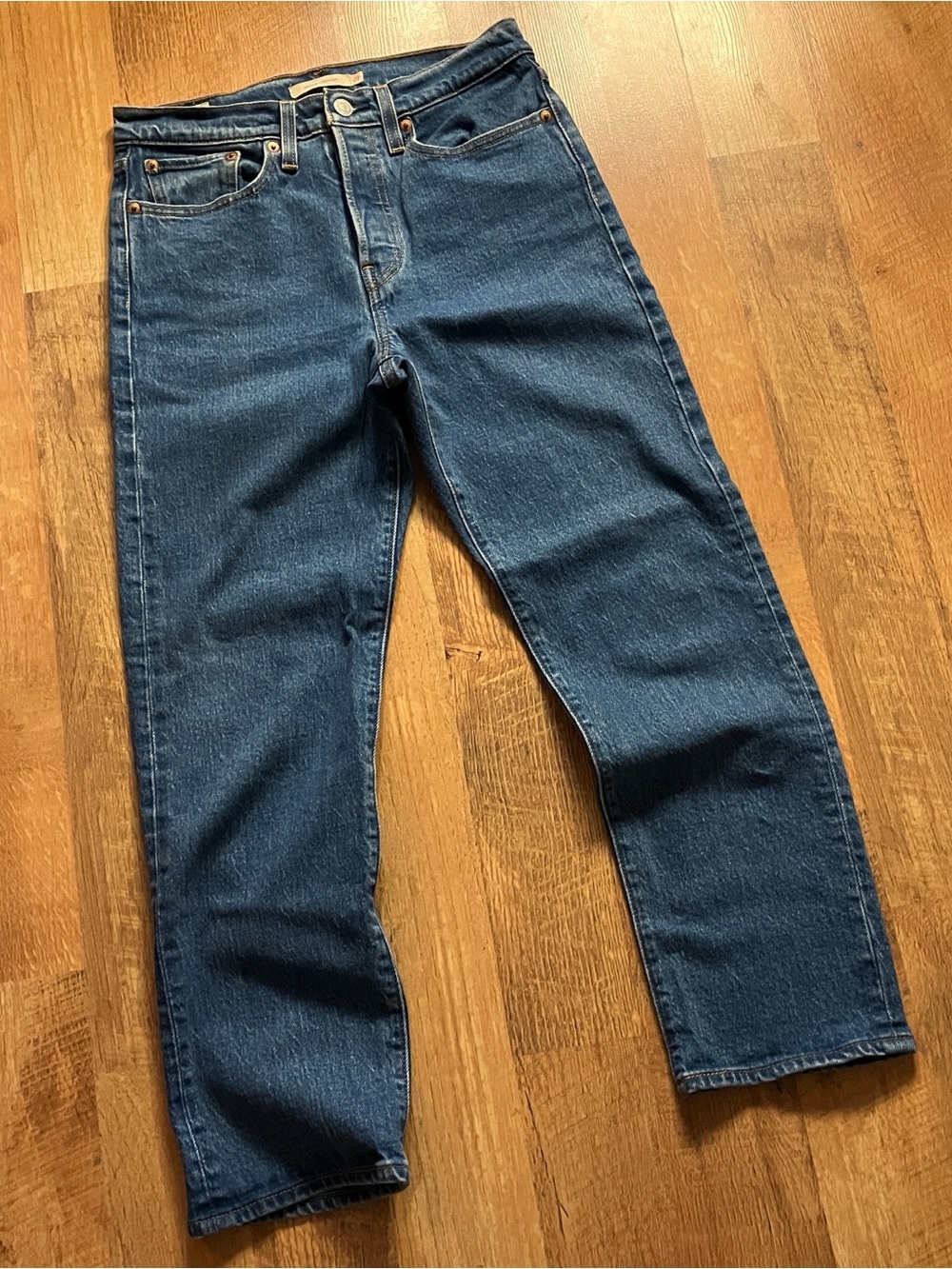 Levi’s Wedgie Straight Jeans – Mid Rise Blue Denim 27”